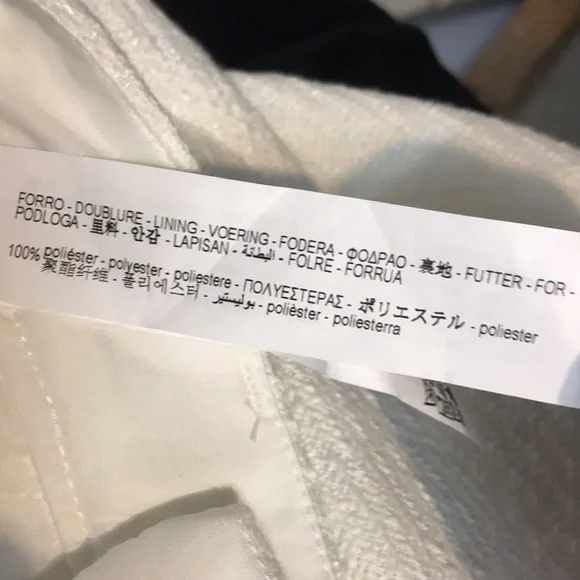 Sara Short - Picture 6 of 6